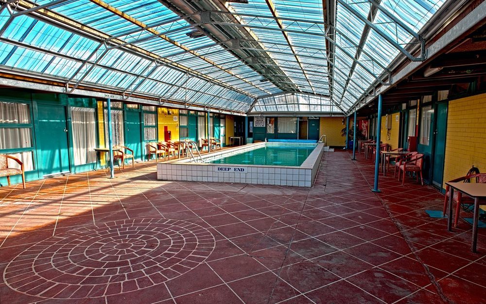 Bayside Hotel Сент-Геленс Екстер'єр фото